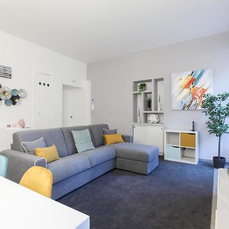 Modern Apartment Close To Shopping District Милано Екстериор снимка