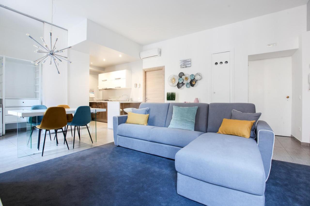 Modern Apartment Close To Shopping District Милано Екстериор снимка