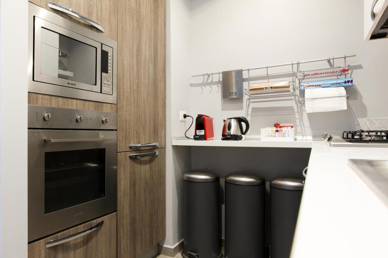 Modern Apartment Close To Shopping District Милано Екстериор снимка