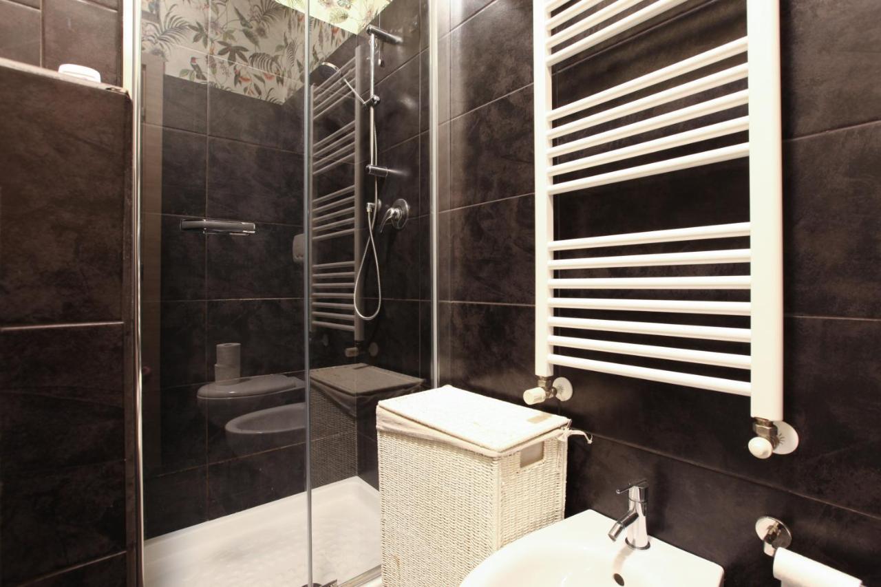 Modern Apartment Close To Shopping District Милано Екстериор снимка
