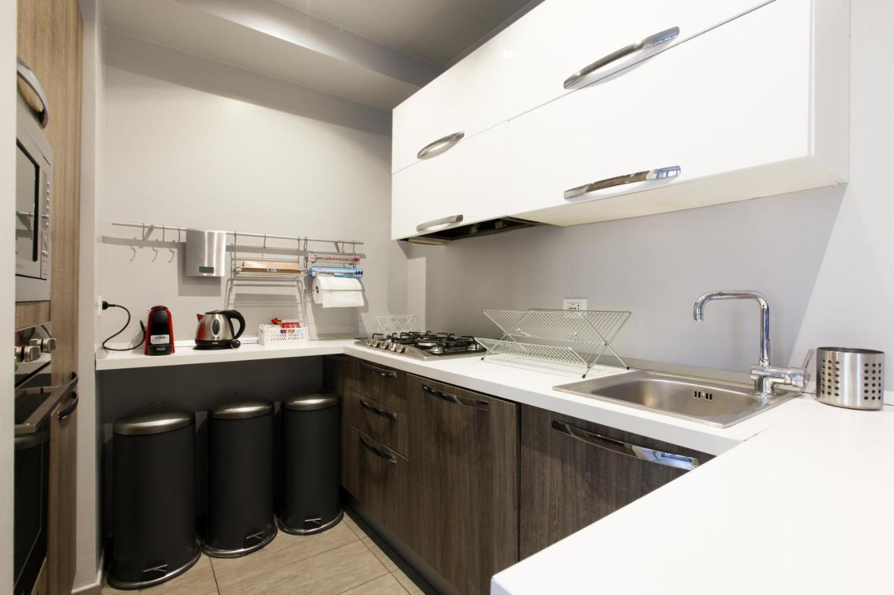 Modern Apartment Close To Shopping District Милано Екстериор снимка